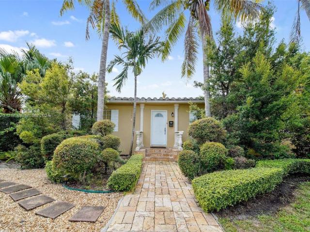 Villa for rent in Surfside