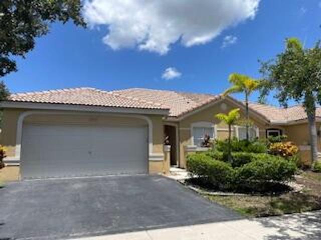 Detached House for rent in Weston, Florida