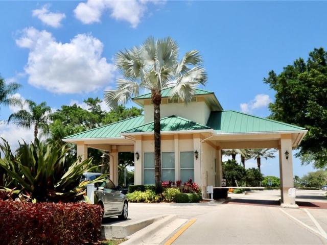 Detached House for rent in Weston, Florida