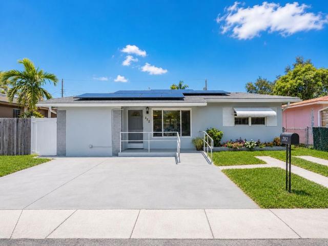 Detached House for sale in Dania, Florida