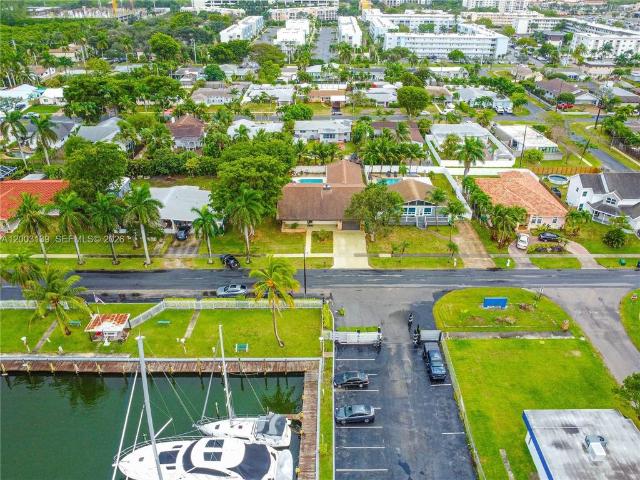 Detached House for sale in Dania, Florida