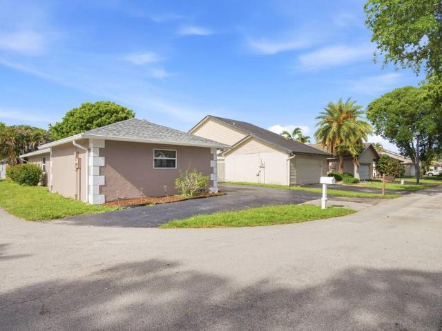 Detached House for sale in Davie, Florida