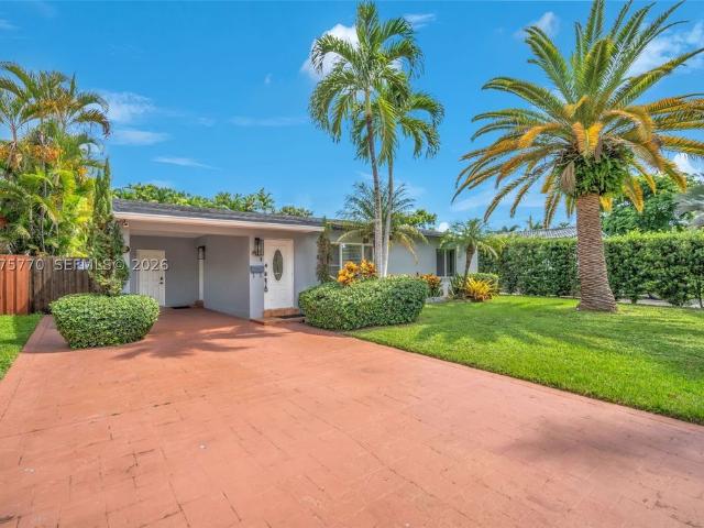 Detached House for sale in Hallandale, Florida