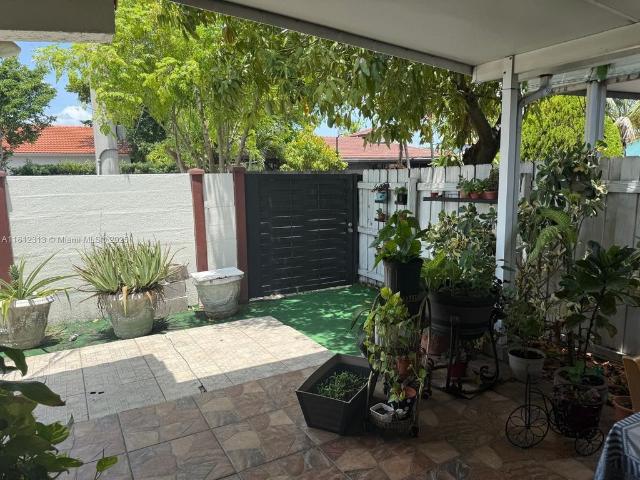 Villa for sale in Hialeah