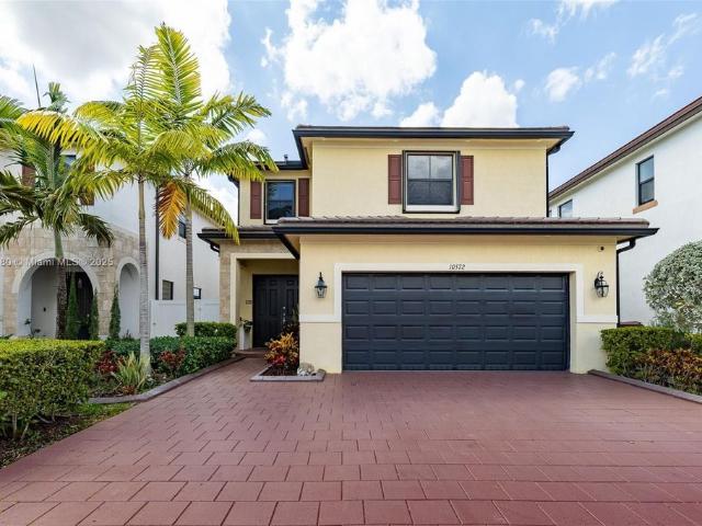 Villa for sale in Hialeah