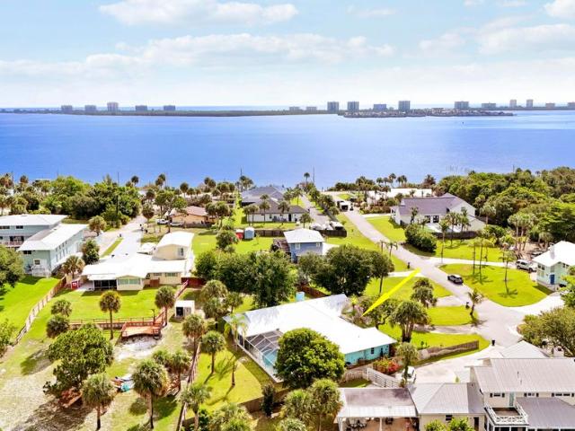 Detached House for sale in Jensen Beach, Florida
