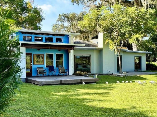Villa for sale in Labelle