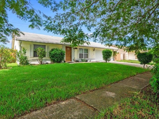 Villa for sale in Lake Worth