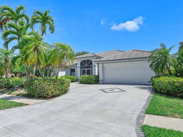 Villa for sale in Lake Worth