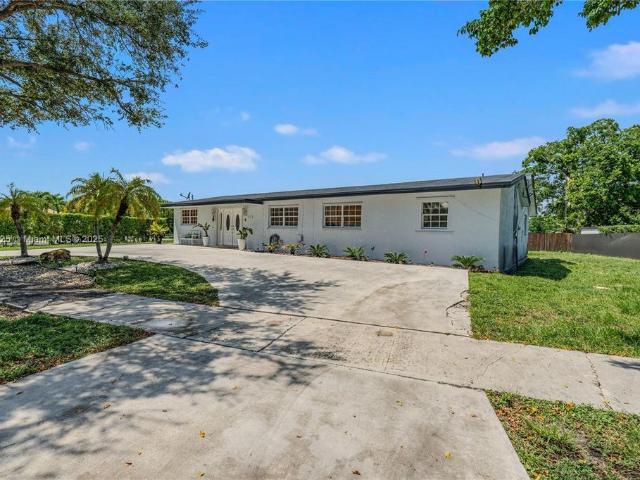 Villa for sale in Miami