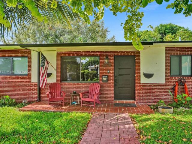 Villa for sale in Miami