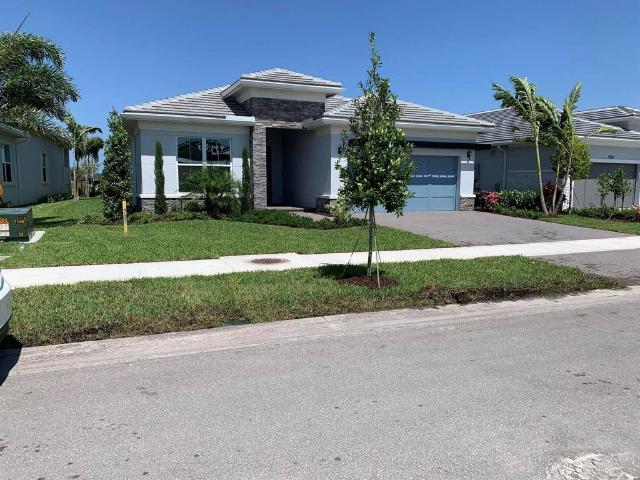 Villa for sale in Palm Beach