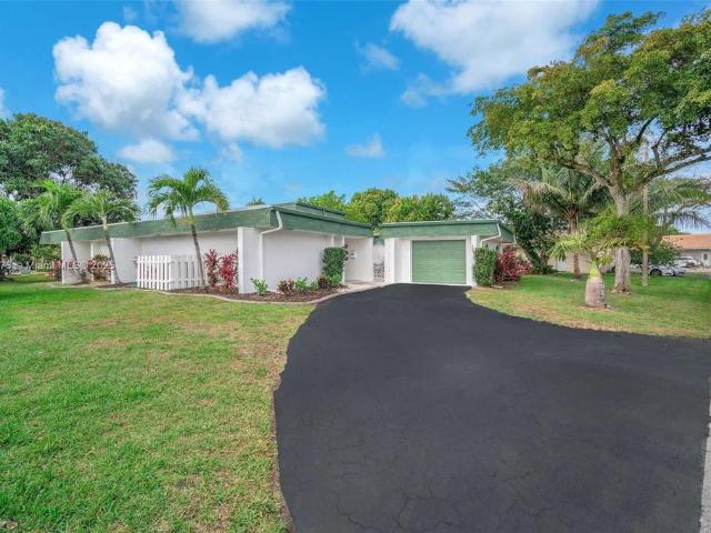 Villa for sale in Tamarac