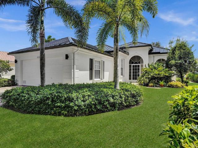 Detached House for sale in Wellington