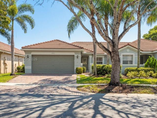 Detached House for sale in Weston, Broward County
