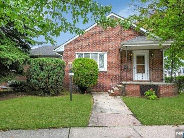 House for sale in Lyndhurst, Bergen County