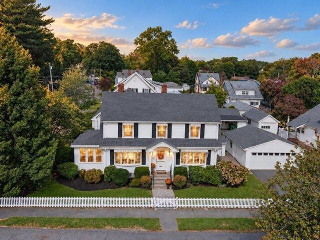 House for sale in Lynn, Essex County