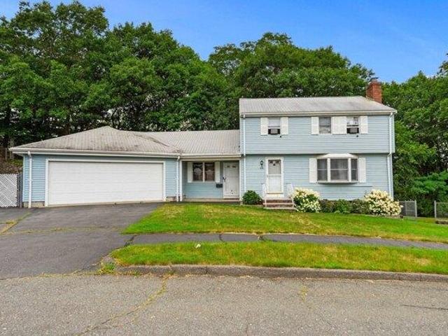 House for sale in Lynn, Essex County