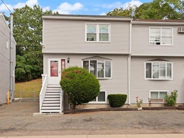 Condo for sale in Lynn, Massachusetts