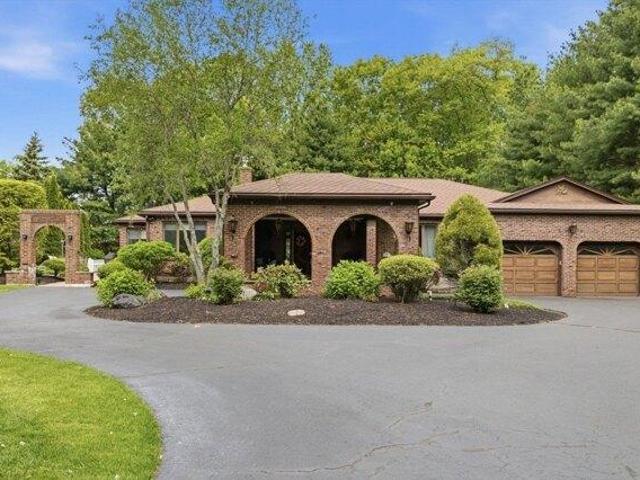 House for sale in Lynnfield, Massachusetts