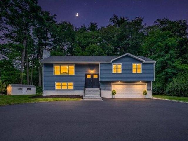 House for sale in Lynnfield, Massachusetts
