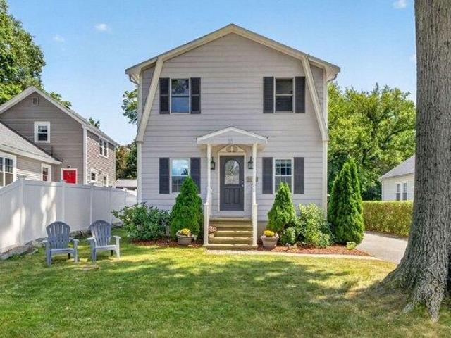 House for sale in Lynnfield, Essex County
