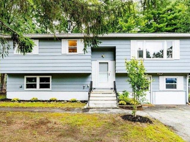 House for sale in Salem Depot, Salem