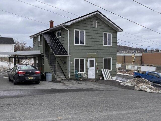 House for sale in Maine