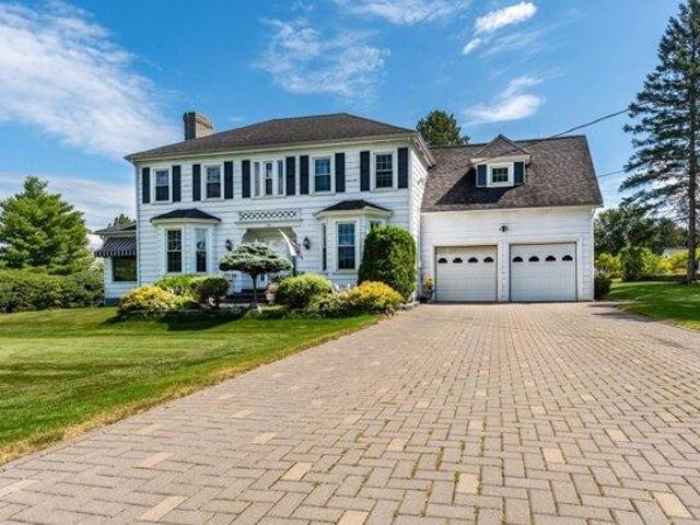House for sale in Maine