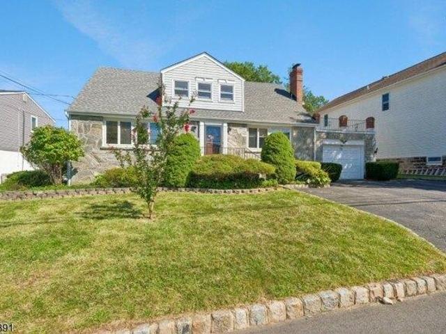 House for sale in Yardley Village, Madison