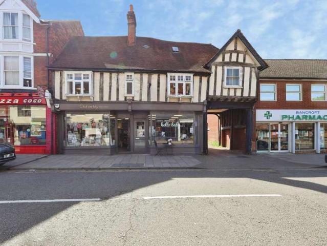 Maisonette for sale in Bearton, King's Walden