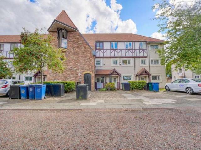 Maisonette for sale in Woolsington, Tyne And Wear