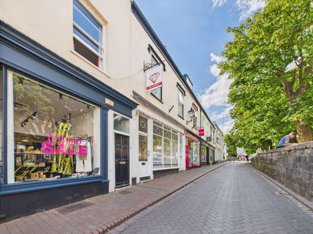 Maisonette for sale in Budlake, Devon