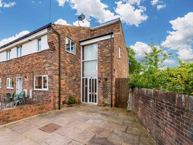 Maisonette for sale in York