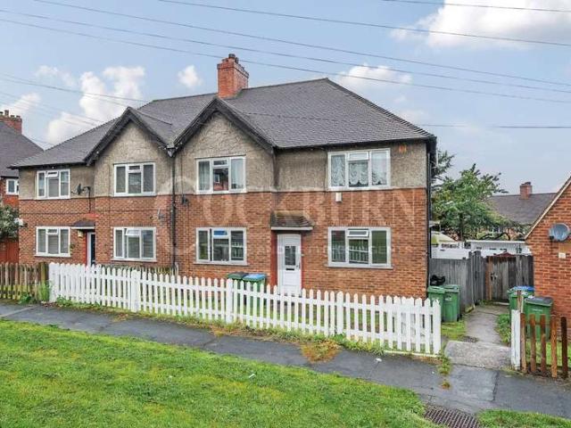 Maisonette for sale in Middle Park, Greater London