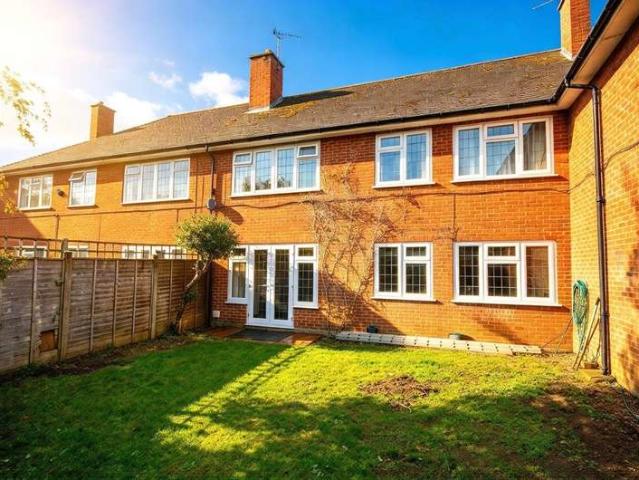 Maisonette for sale in Denham, Gerrards Cross and Chalfonts Community Board, Gerrards Cross