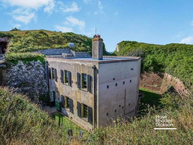 Maisonette for rent in Freshwater, Isle Of Wight