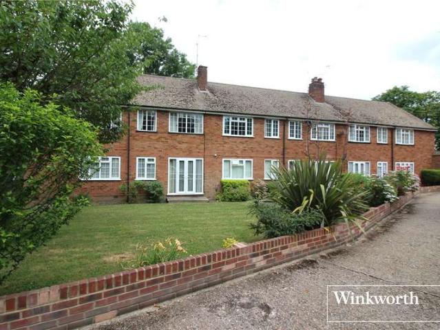 Maisonette for sale in Elstree and Borehamwood, Elstree