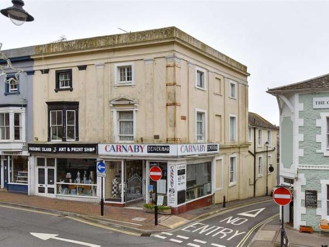 Maisonette for sale in Cowlease, Ventnor