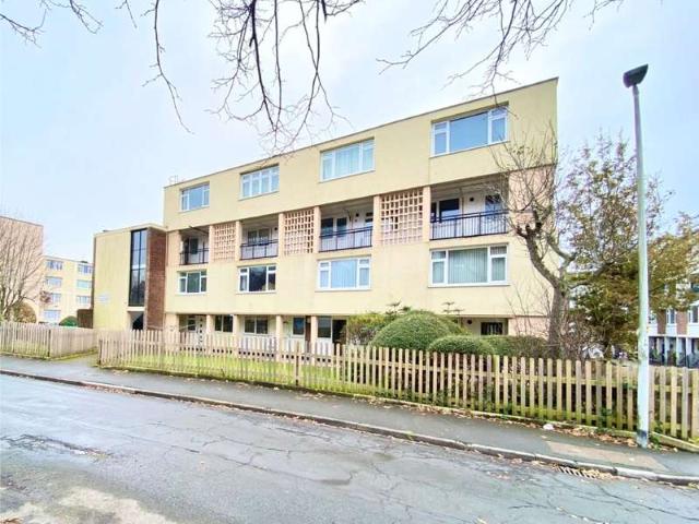Maisonette for sale in Mount Wise