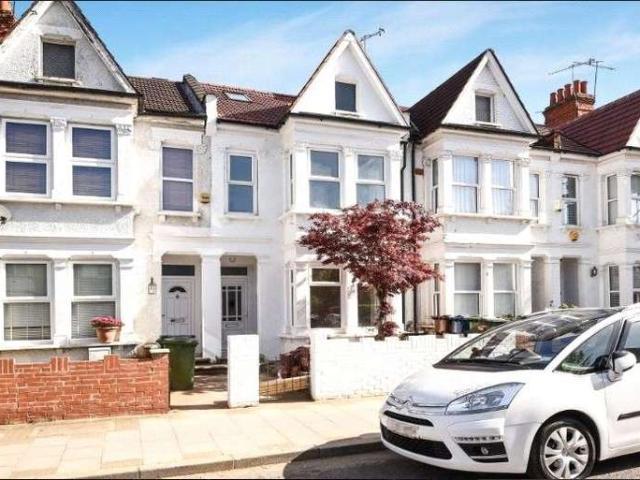 Maisonette for sale in London Borough of Harrow, Greater London