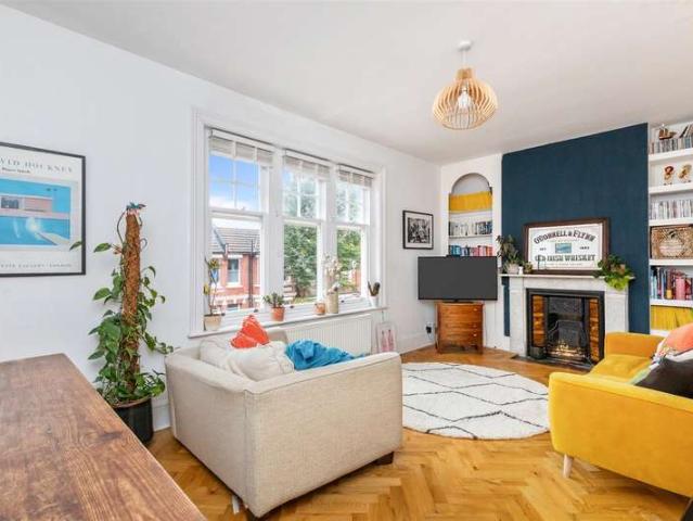 Maisonette for sale in Brunswick
