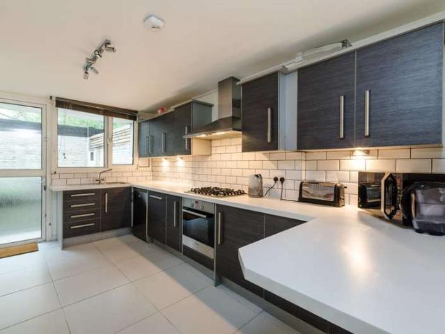 Duplex for rent in Chelsea, Earl's Court