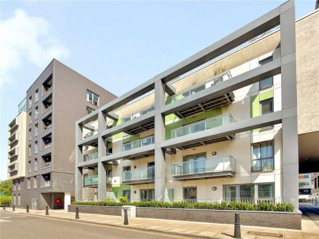 Maisonette for sale in St. George in the East, Wapping