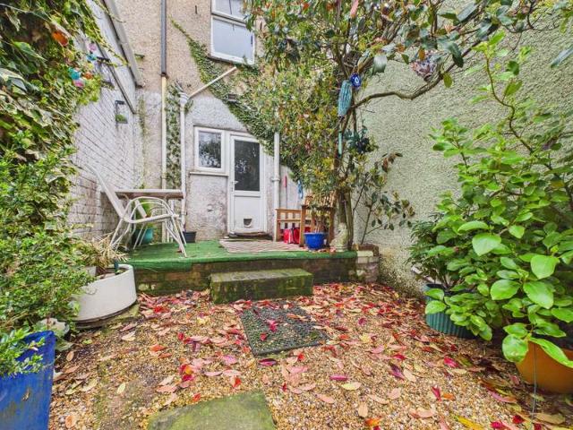 Maisonette for sale in Fishersgate, West Sussex