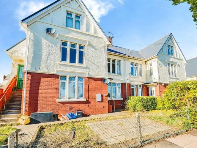Maisonette for sale in Cwm Talwg, Barry