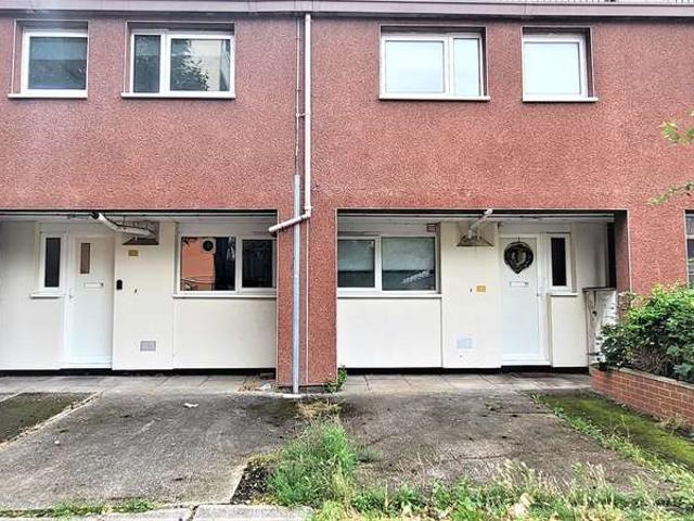 Maisonette for sale in London Borough of Merton, Greater London
