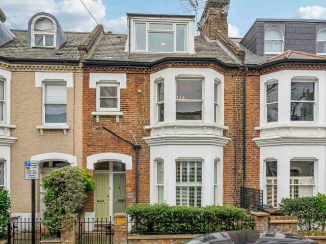 Farm for sale in Little Stanmore, Greater London