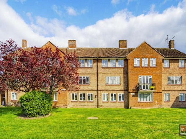 Maisonette for sale in Lower Halliford, Surrey