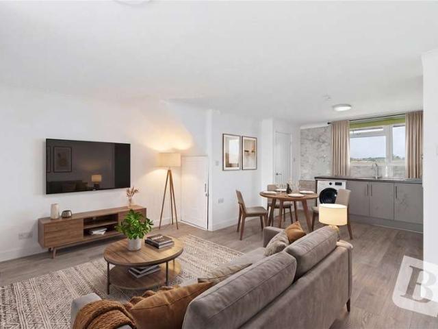 Maisonette for sale in Wickford